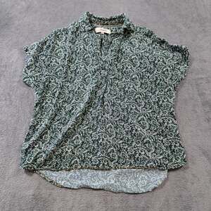 Chevignon Short-sleeved Green and White Patterned Blouse Top Womens Size Medium